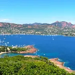 Cap One, Au Coeur De Cap Esterel Vue & Piscines - Acces Piscines Et Parking Couvert Inclus * Сен-Рафаэль