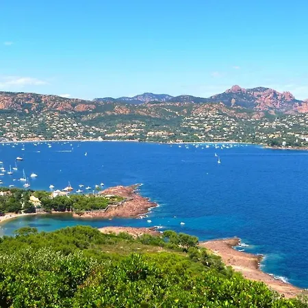 Cap One At Cap Esterel - Vue Et Piscines - 4 Pers * Saint-Raphael (Var)
