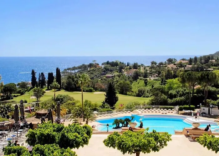 アパート Cap One, Au Coeur De Cap Esterel Vue & Piscines - Acces Piscines Et Parking Couvert Inclus Saint-Raphaël